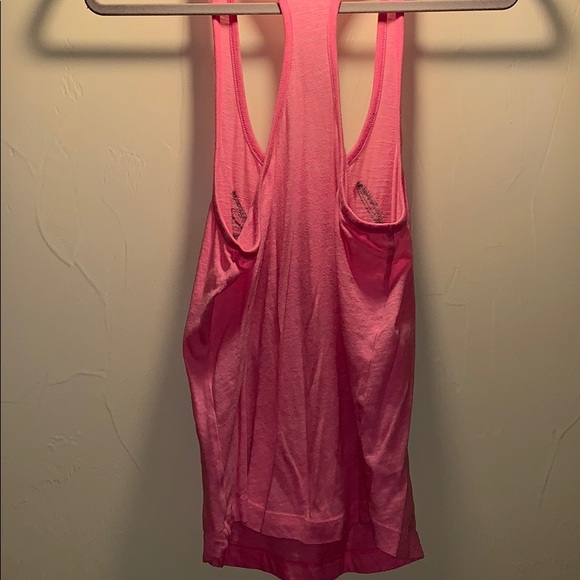 Pink tank top - Picture 2 of 4